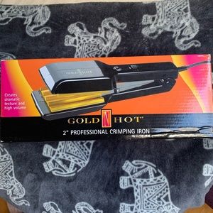 SOLD Crimping iron flat iron